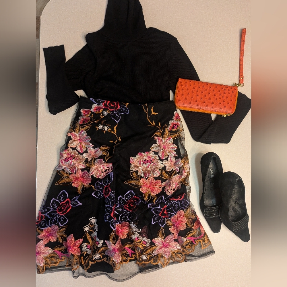 eci New York Floral Embroidered Tulle A-Line Midi Skirt - Like New Condition